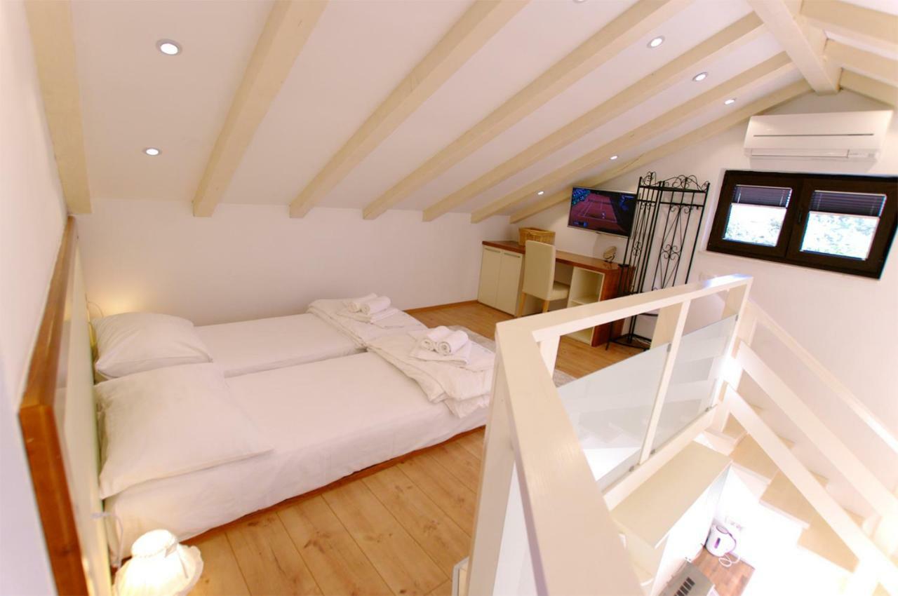 Апартаменты Apartman Murter Center 4+1 Id 720 Экстерьер фото
